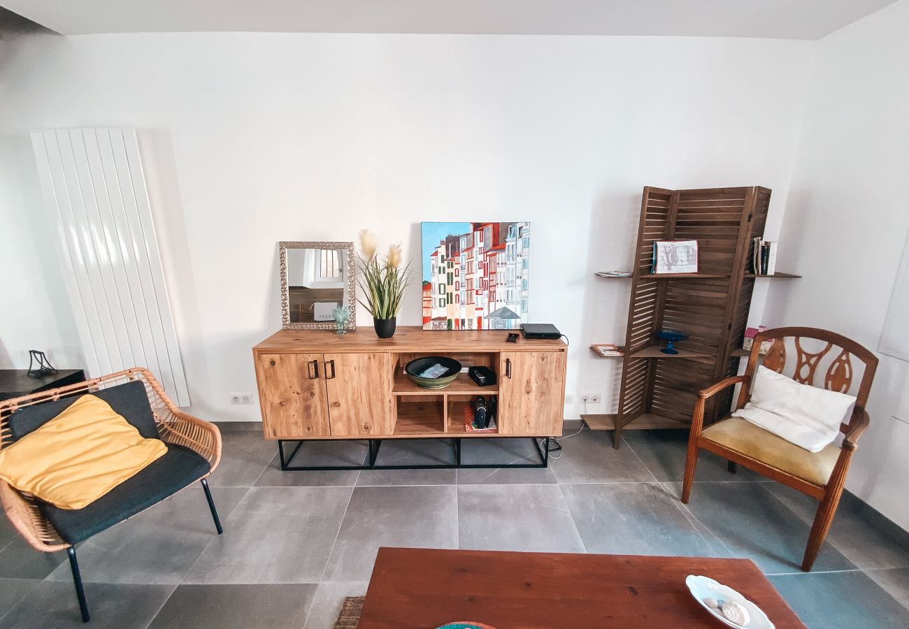 Apartamento en Biarritz - GRITXU- Playa & Tiendas, apartamento moderno para 4 personas