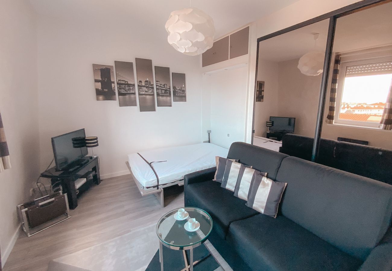 Apartamento en Biarritz - ZERUA Estudio con vistas al centro de la ciudad 4 pers