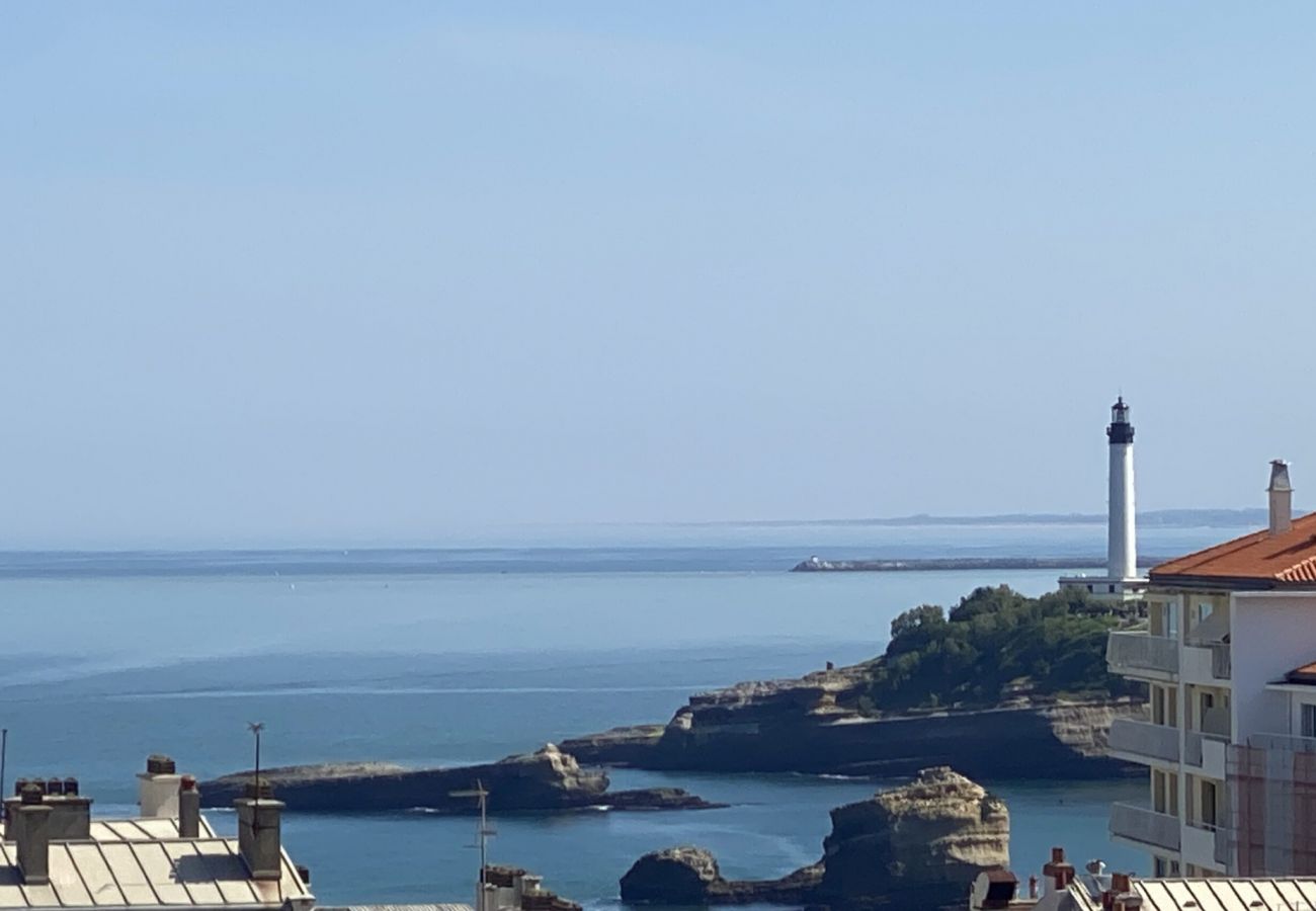 Apartamento en Biarritz - ZERUA Estudio con vistas al centro de la ciudad 4 pers